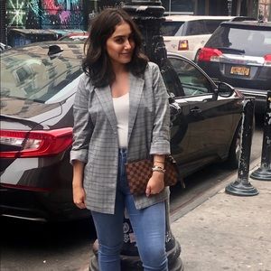 MEET YOUR POSHER ❤️